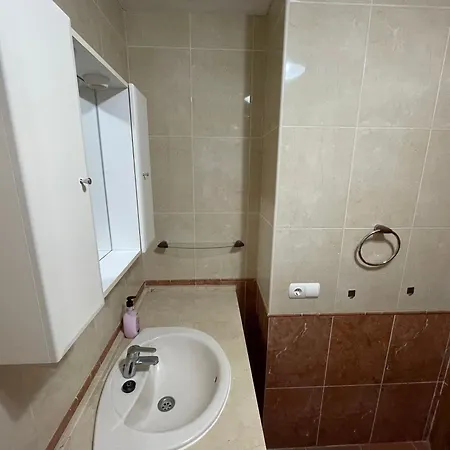 Vista Hermosa 4 דירה