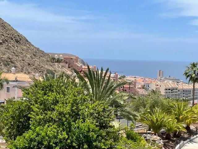 Vista Hermosa 4 *